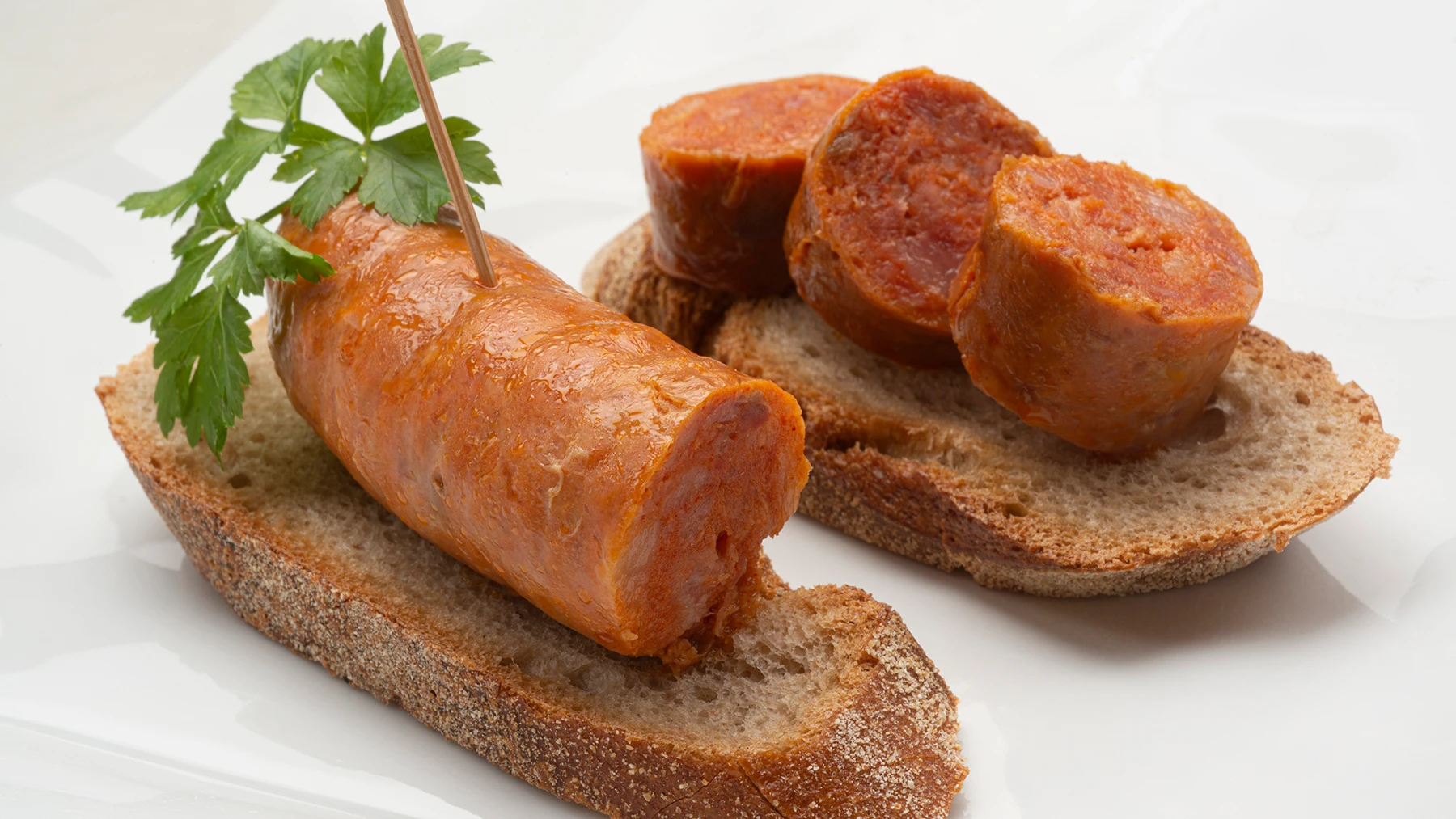 ¡Un aperitivo tentador! Receta de chorizo al txakoli, de Karlos Arguiñano ¡Un aperitivo tentador! Receta de chorizo al txakoli, de Karlos Arguiñano
