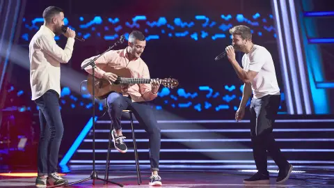 Los hermanos Navarro y Pablo Alborán La Voz