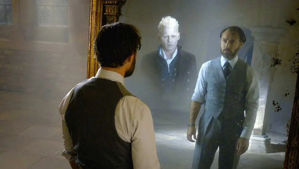 Jude Law y Johnny Depp en 'Animales Fantásticos' Jude Law y Johnny Depp en 'Animales Fantásticos'