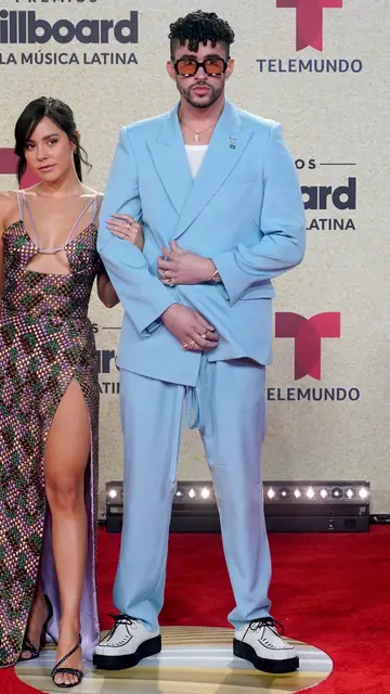 Bad Bunny y su novia en los premios Billiboard 2021 Bad Bunny y su novia en los premios Billiboard 2021