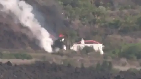 La lava del volcán de La Palma destruye más de 400 casas La lava del volcán de La Palma destruye más de 400 casas