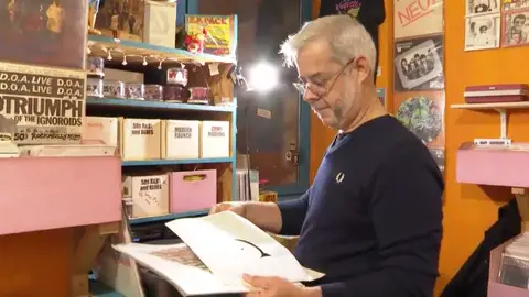 Españoles en Alemania se enfrentan a un nuevo Gobierno tras el fin de la 'era Merkel' Españoles en Alemania se enfrentan a un nuevo Gobierno tras el fin de la 'era Merkel'