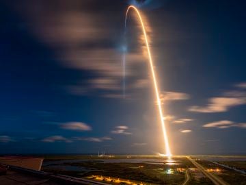 Lanzamiento del cohete Falcon 9 de Space X. 