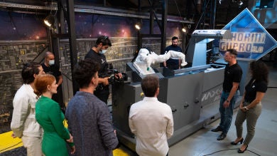 ¡Toda una revolución! El primer robot colaborativo de reciclaje, en funcionamiento en 'El Hormiguero 3.0'