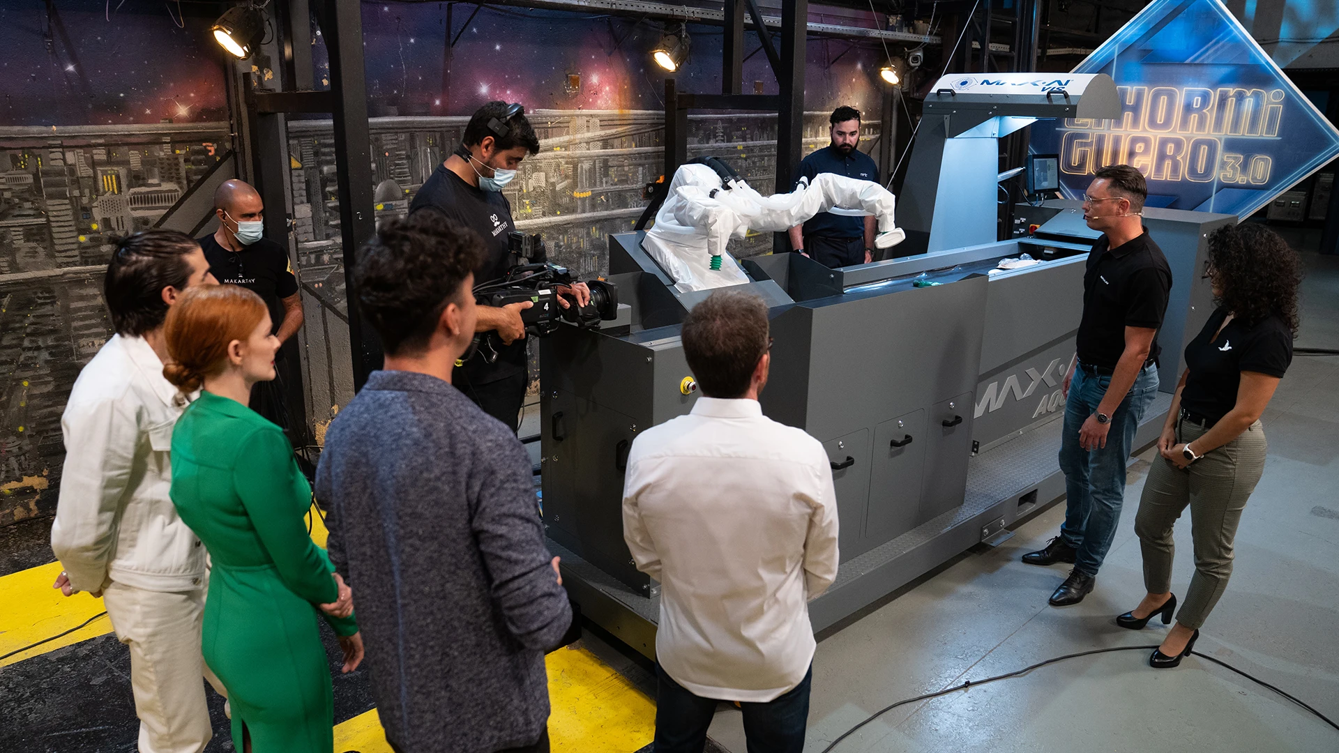 ¡Toda una revolución! El primer robot colaborativo de reciclaje, en funcionamiento en 'El Hormiguero 3.0' ¡Toda una revolución! El primer robot colaborativo de reciclaje, en funcionamiento en 'El Hormiguero 3.0'