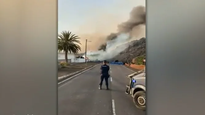Vecinos confinados en La Palma Vecinos confinados en La Palma