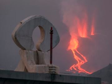 El volcán entra en fase efusiva 