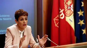 - La presidenta del Gobierno de Navarra, María Chivite, durante la rueda de prensa