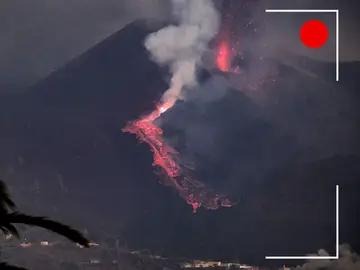 El volcán entra en una fase efusiva, streaming en directo El volcán entra en una fase efusiva, streaming en directo