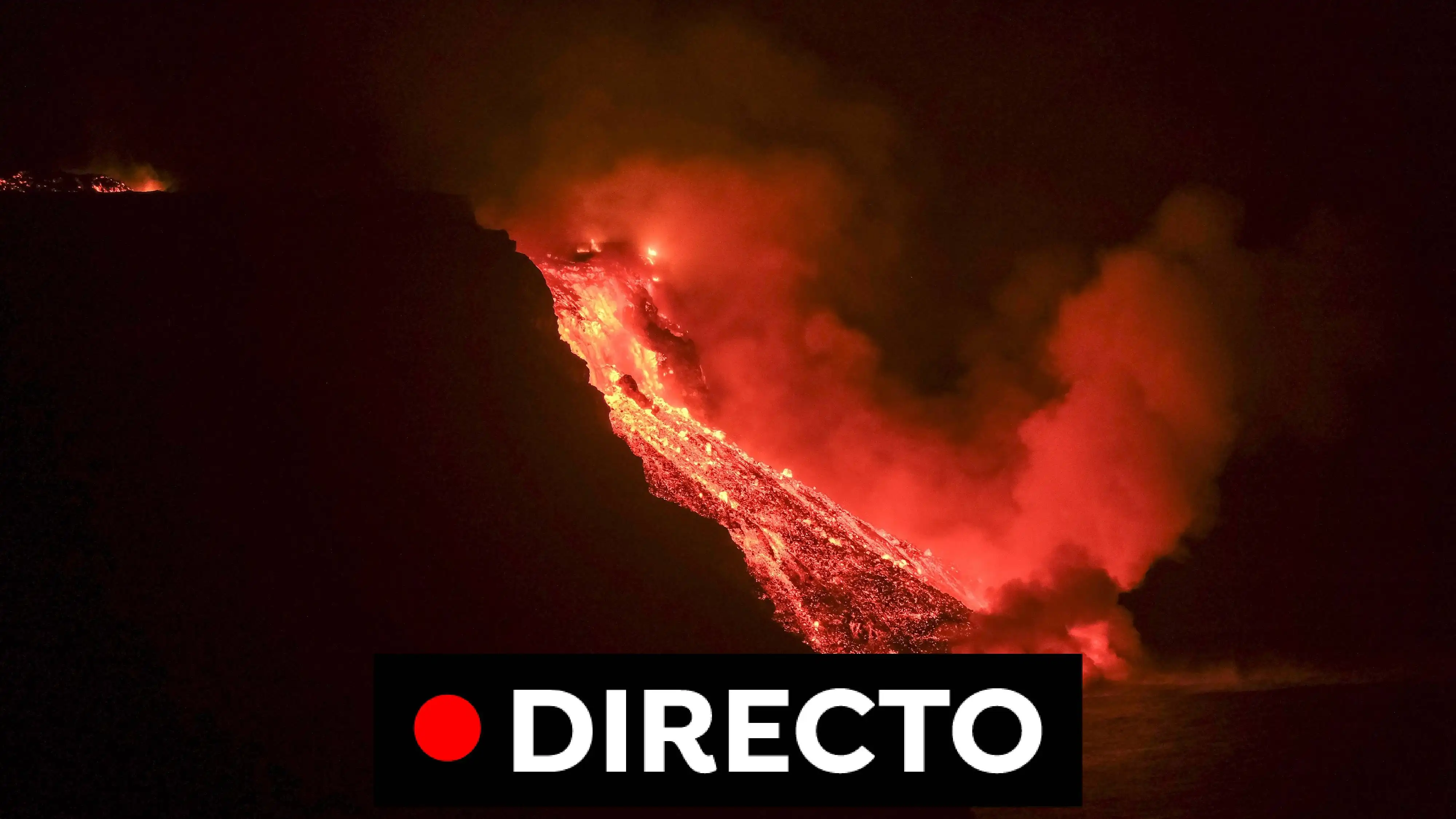 Última hora volcán La Palma: La lava llega al mar dejando una impresionante nube de 50 metros Última hora volcán La Palma: La lava llega al mar dejando una impresionante nube de 50 metros