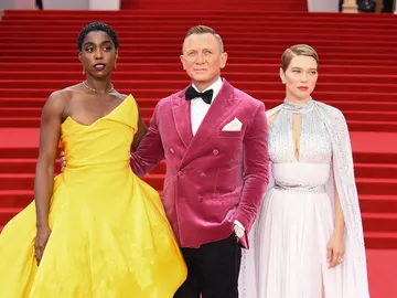 Daniel Craig, junto con Lashana Lynch y Léa Seydoux en la premiere de 'Sin tiempo para morir' Daniel Craig, junto con Lashana Lynch y Léa Seydoux en la premiere de 'Sin tiempo para morir'