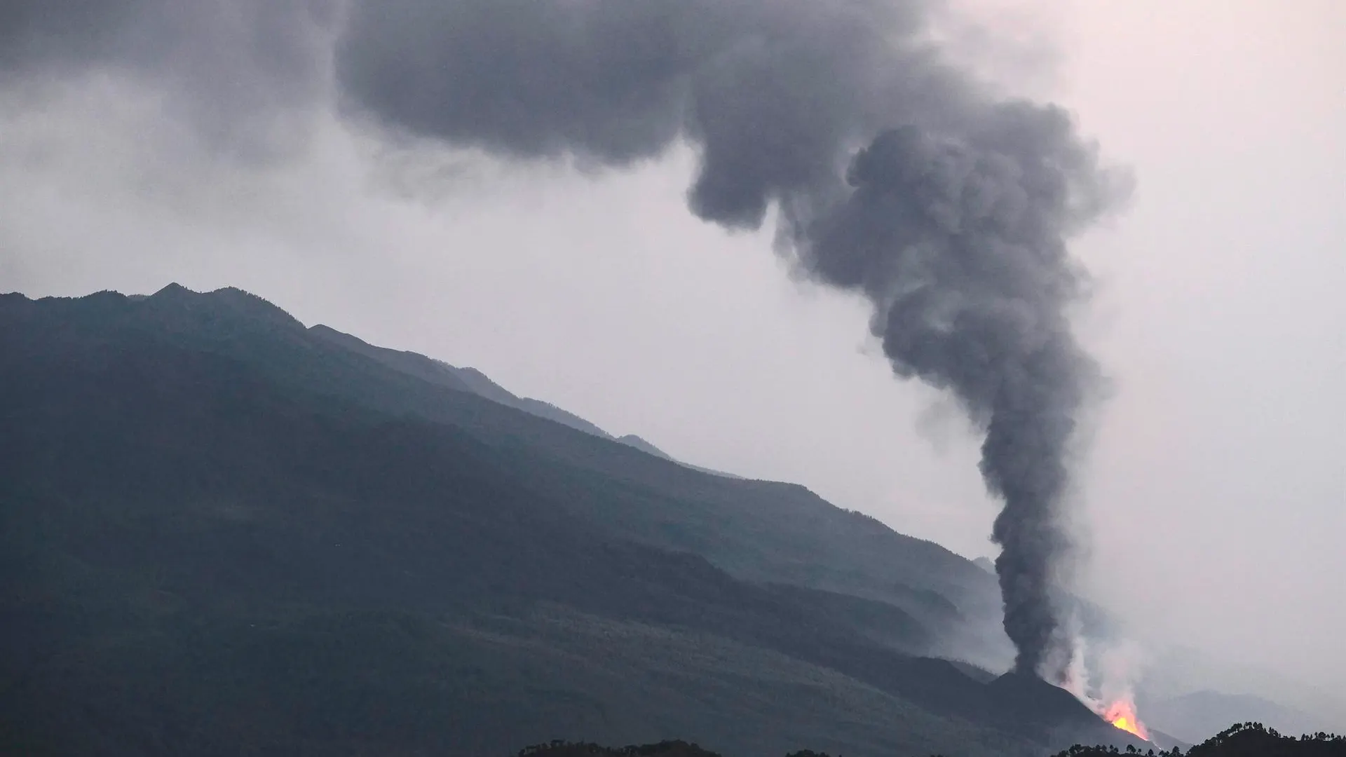 Consecuencias de la lava con el mar Consecuencias de la lava con el mar