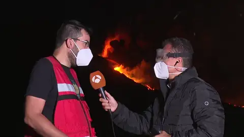 El sismólogo Itahiza Domínguez, sobre la llegada de la lava al mar: "La isla de La Palma aumentará en tamaño" El sismólogo Itahiza Domínguez, sobre la llegada de la lava al mar: "La isla de La Palma aumentará en tamaño"