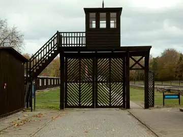 Detenida una ex secretaria nazi fugada acusada de cómplice en el asesinato de más de 11.400 víctimas del Holocausto Detenida una ex secretaria nazi fugada acusada de cómplice en el asesinato de más de 11.400 víctimas del Holocausto