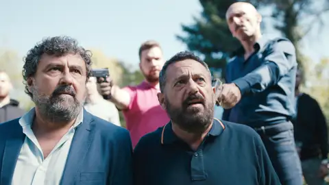 Las vidas de Paco y Mariano, en manos de Richy: ¿fidelidad o traición a la banda neonazi? Las vidas de Paco y Mariano, en manos de Richy: ¿fidelidad o traición a la banda neonazi?