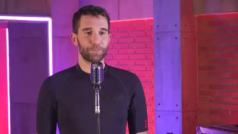 Pitu Manubens, el buzo de ‘Veo cómo cantas’: de musical en musical hasta ser Scar en 'El Rey León' Pitu Manubens, el buzo de ‘Veo cómo cantas’: de musical en musical hasta ser Scar en 'El Rey León'