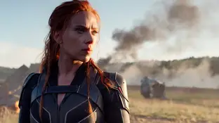 Scarlett Johansson en la película Black Widow Scarlett Johansson en la película Black Widow