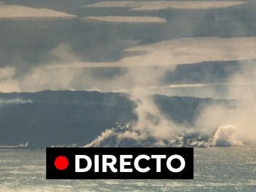 Volcán de La Palma: La lava sigue ganando terreno al mar y la colada aumenta su caudal, en directo