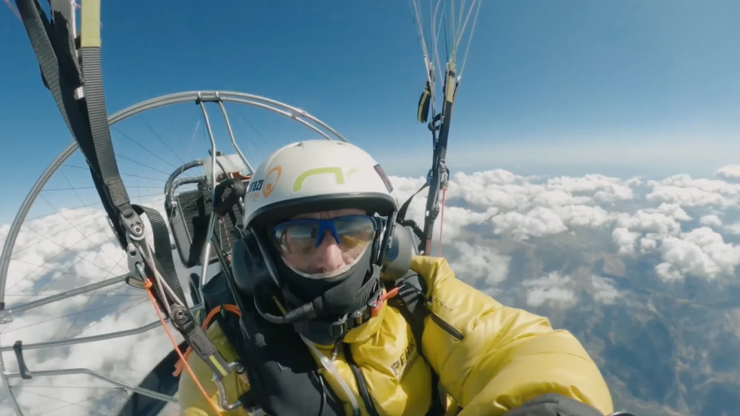Ramón Morillas bate el récord mundial de altitud en paramotor sobrevolando Granada Ramón Morillas bate el récord mundial de altitud en paramotor sobrevolando Granada