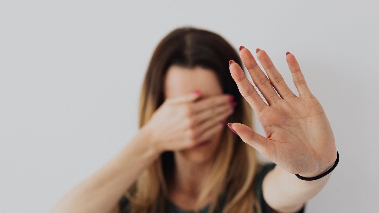 Una madre corta los genitales de su novio al pillarlo intentando violar a su hija de 14 años: "No me arrepiento"