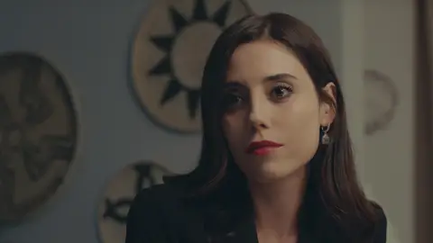 Asya, decidida a cenar con Mert 'Infiel'