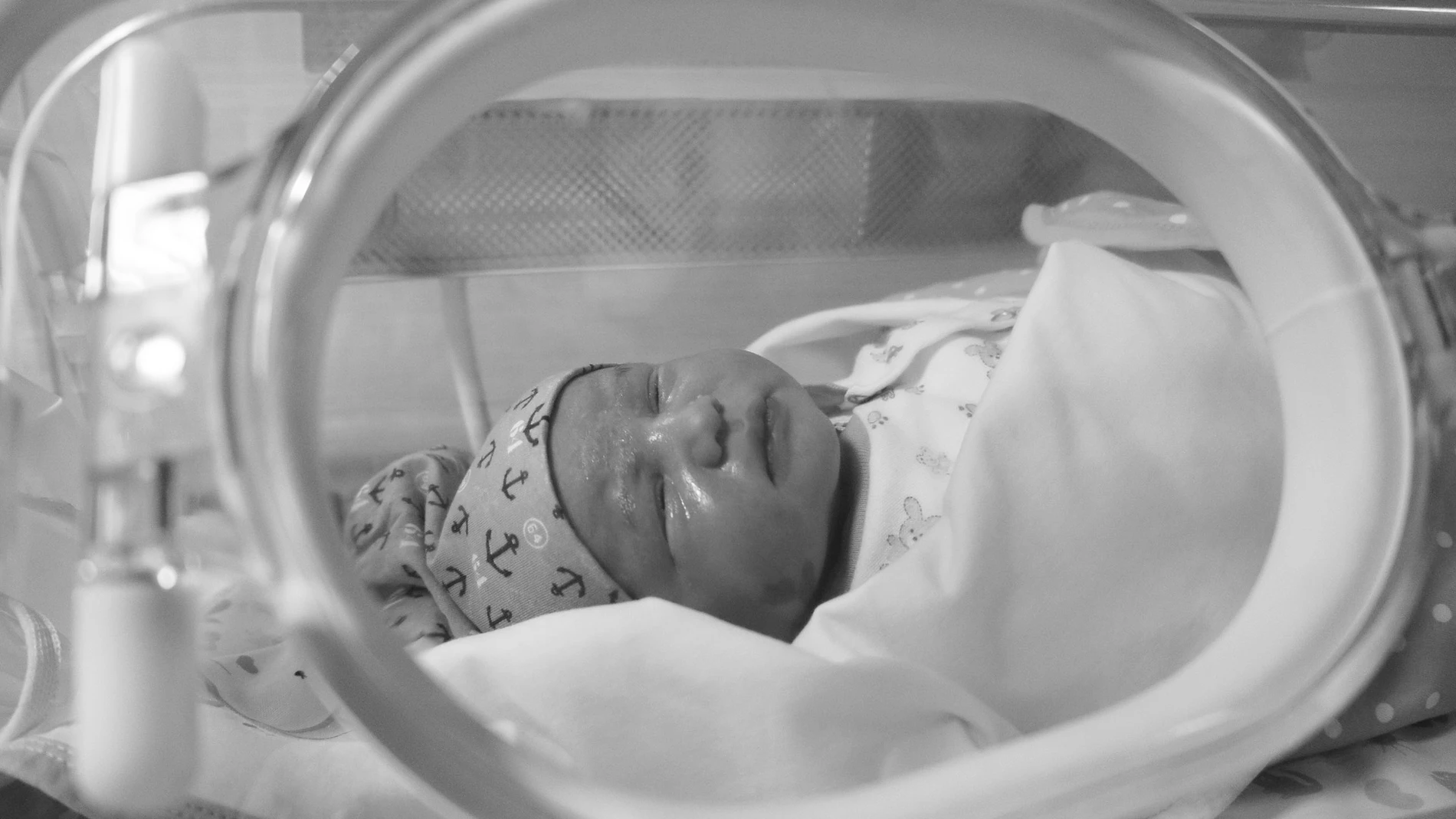Un bebé nace a las 26 semanas y desafía a las probabilidades de supervivencia