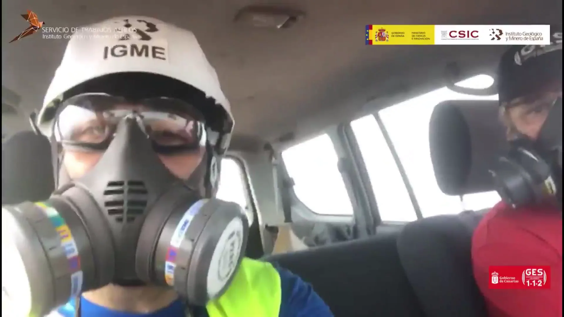 Un grupo de científicos abandona de urgencia su trabajo en La Laguna por los gases tóxicos del volcán de La Palma Un grupo de científicos abandona de urgencia su trabajo en La Laguna por los gases tóxicos del volcán de La Palma