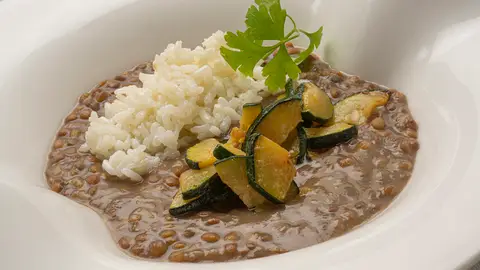 ¡Lentejas en 15 minutos! La receta que Arguiñano hace en casa ¡Lentejas en 15 minutos! La receta que Arguiñano hace en casa