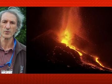 Un vulcanólogo analiza la evolución del volcán.