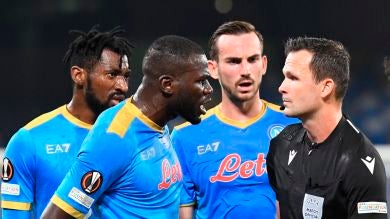 Kalidou Koulibaly exige una sanción para el hincha de la Fiorentina que le llamó 