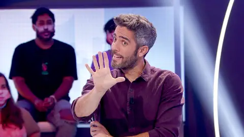 “No cuentes más”: La genial ironía de Roberto Leal sobre las telenovelas turcas “No cuentes más”: La genial ironía de Roberto Leal sobre las telenovelas turcas