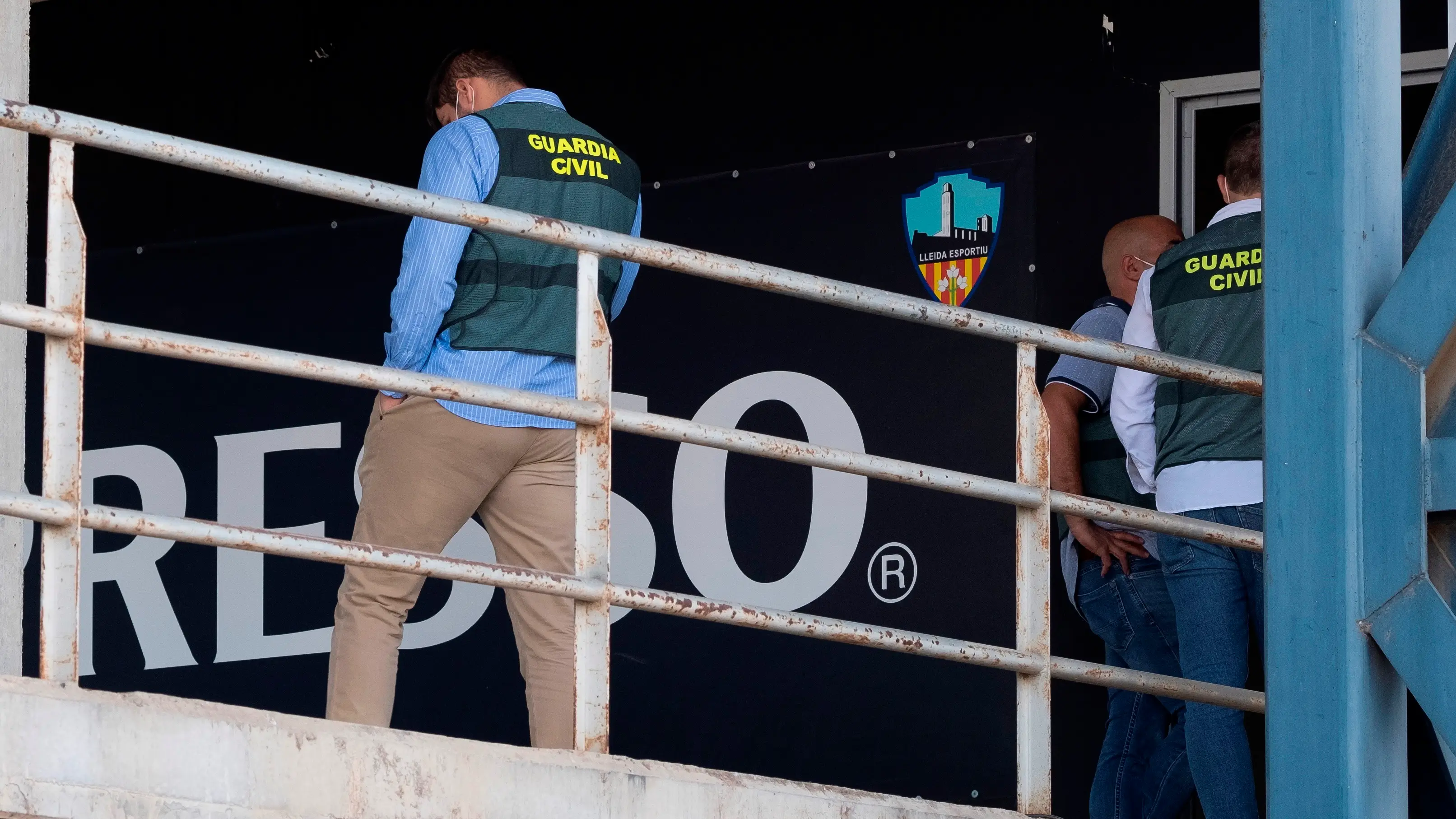 El Ministerio del Interior plantea obligar borrarse los tatuajes a los agentes de la Guardia Civil