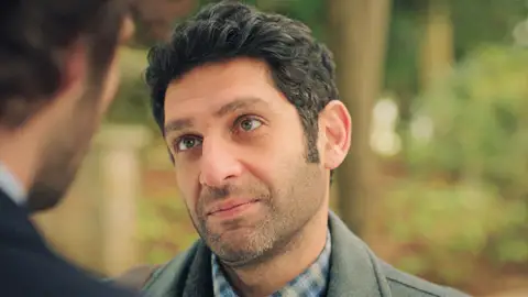 Han desafía a Naci en nombre de Safiye: “Se pondría triste si te oyera” Han desafía a Naci en nombre de Safiye: “Se pondría triste si te oyera”