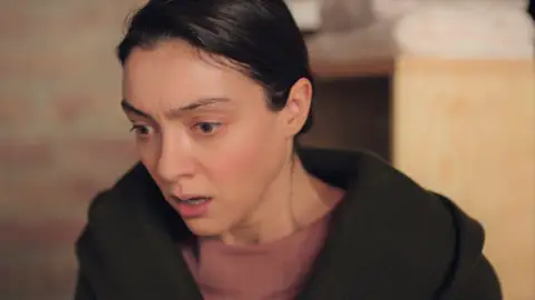 La visita de Gülben a Naci se quiebra con una enorme decepción: ¿Está casado? Mejores momentos | Capítulo 24