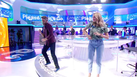 Roberto Leal implora ‘por favor, no te vayas’ a Esmeralda Moya con un baile en ‘La Pista’ Roberto Leal implora ‘por favor, no te vayas’ a Esmeralda Moya con un baile en ‘La Pista’