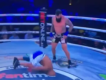 Muere Justin Thornton a los 38 años tras sufrir un K.O. en un combate sin guantes Muere Justin Thornton a los 38 años tras sufrir un K.O. en un combate sin guantes