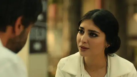 Müjgan a Sabahattin: “No entiendo por qué Züleyha sigue buscando a Yilmaz”  Müjgan a Sabahattin: “No entiendo por qué Züleyha sigue buscando a Yilmaz”