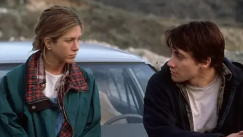 Jennifer Aniston y Jake Gyllenhaal en 'The Good Girl' Jennifer Aniston y Jake Gyllenhaal en 'The Good Girl'