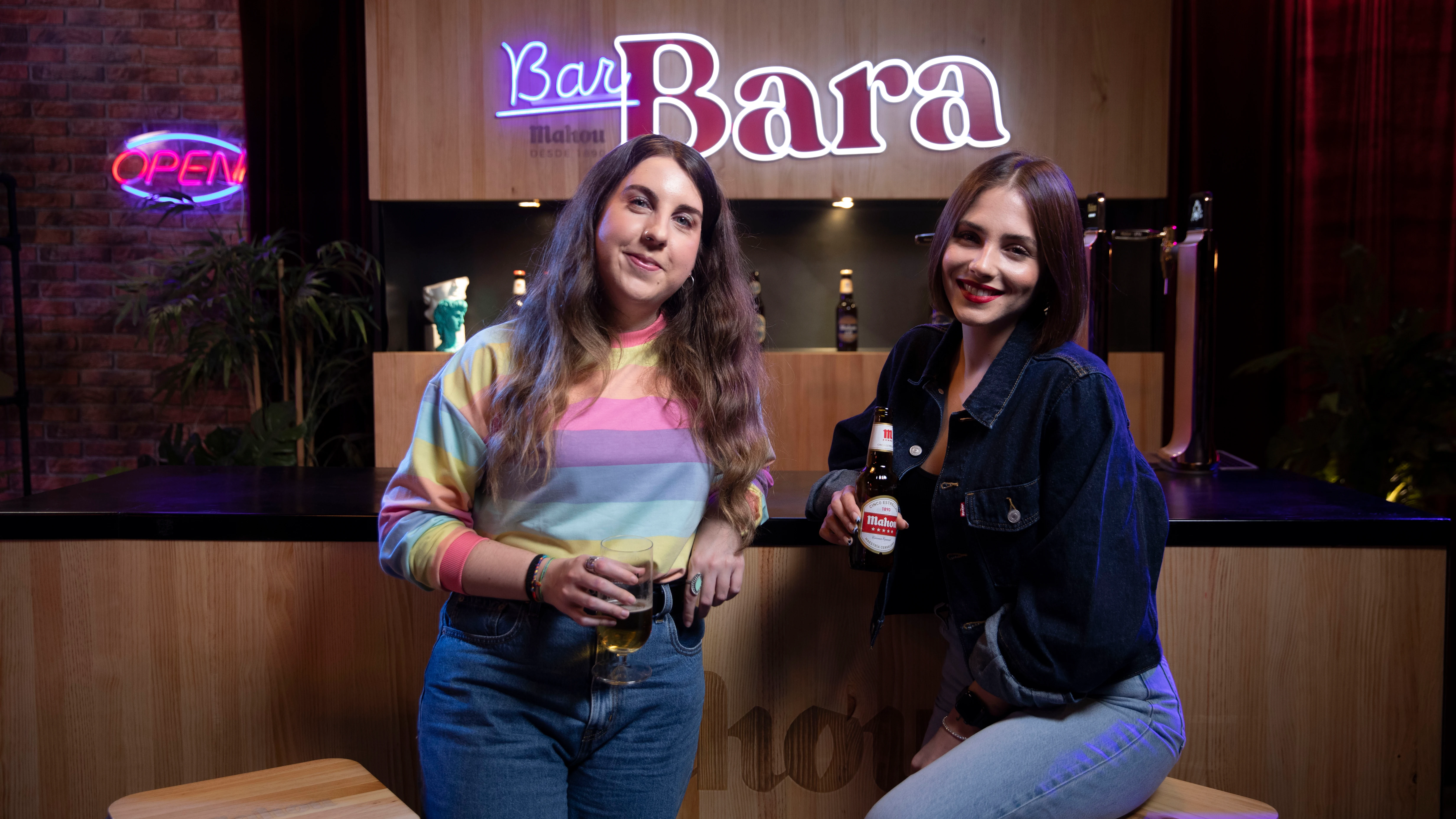Andrea Duro y Carolina Iglesias