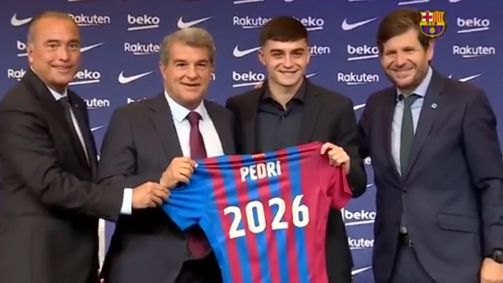 Pedri, en el acto de renovación con el Barcelona Pedri, en el acto de renovación con el Barcelona