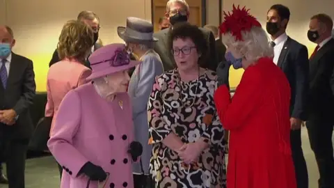 Isabel II critica la falta de acción de los políticos para atajar la crisis climática Isabel II critica la falta de acción de los políticos para atajar la crisis climática