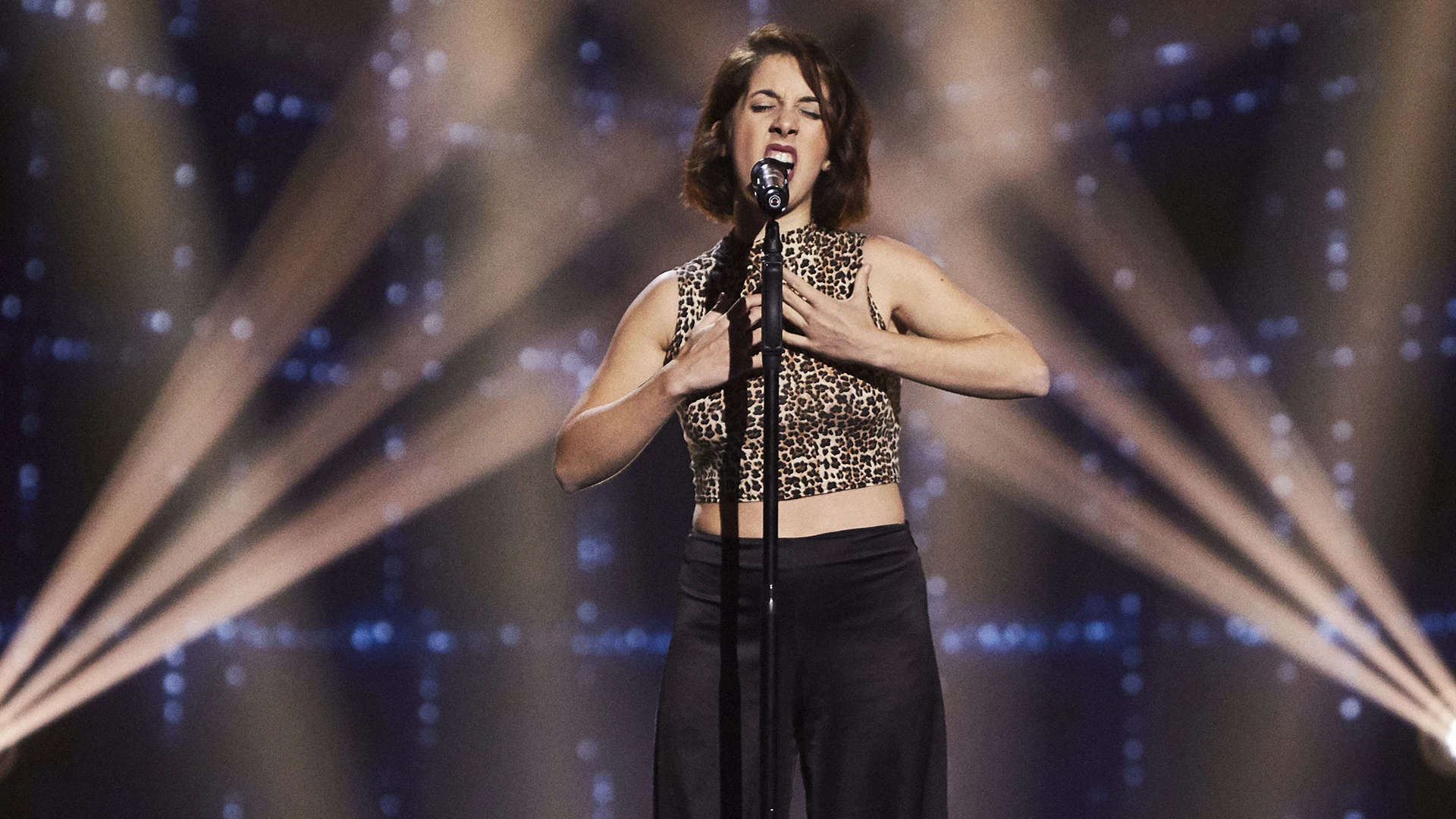 Diana Larios canta ‘Caruso’ en las Audiciones a ciegas de ‘La Voz’ Diana Larios canta ‘Caruso’ en las Audiciones a ciegas de ‘La Voz’