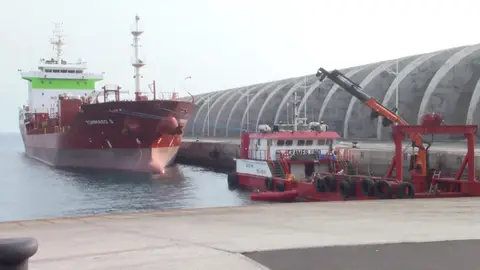 Buque cisterna La Palma Buque cisterna La Palma