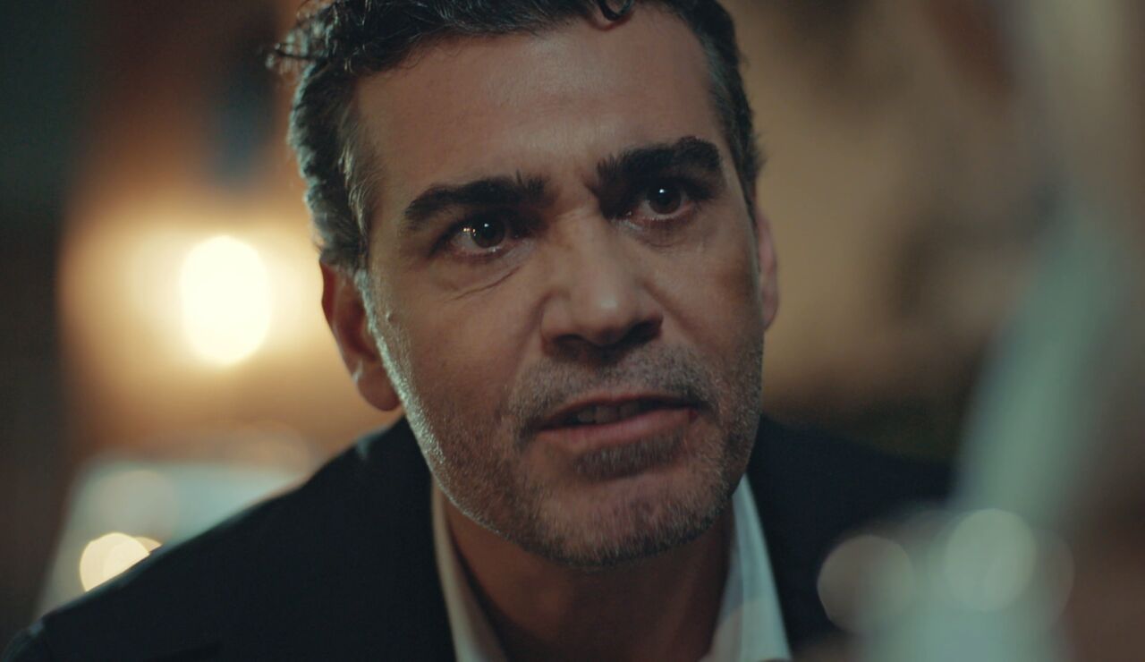 Volkan culpa a Derya de su divorcio: “Tendrías que habérmelo dicho”