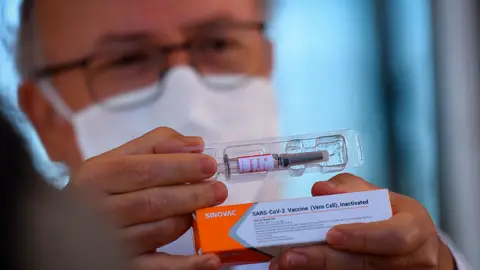 Los planes de los países para vacunar contra la gripe y la COVID-19 Los planes de los países para vacunar contra la gripe y la COVID-19