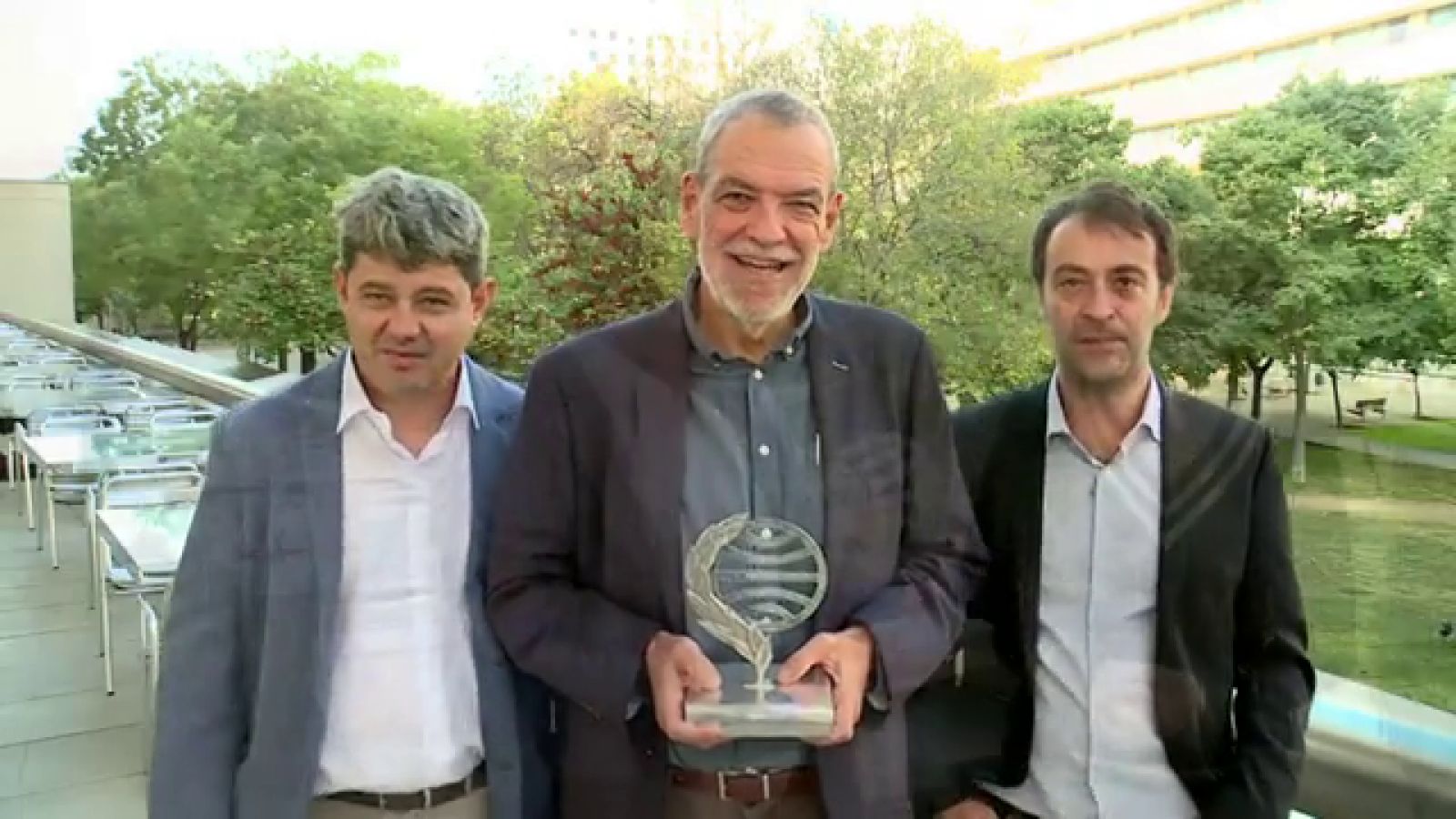 Los ganadores del Premio Planeta bromean sobre el galardón: 