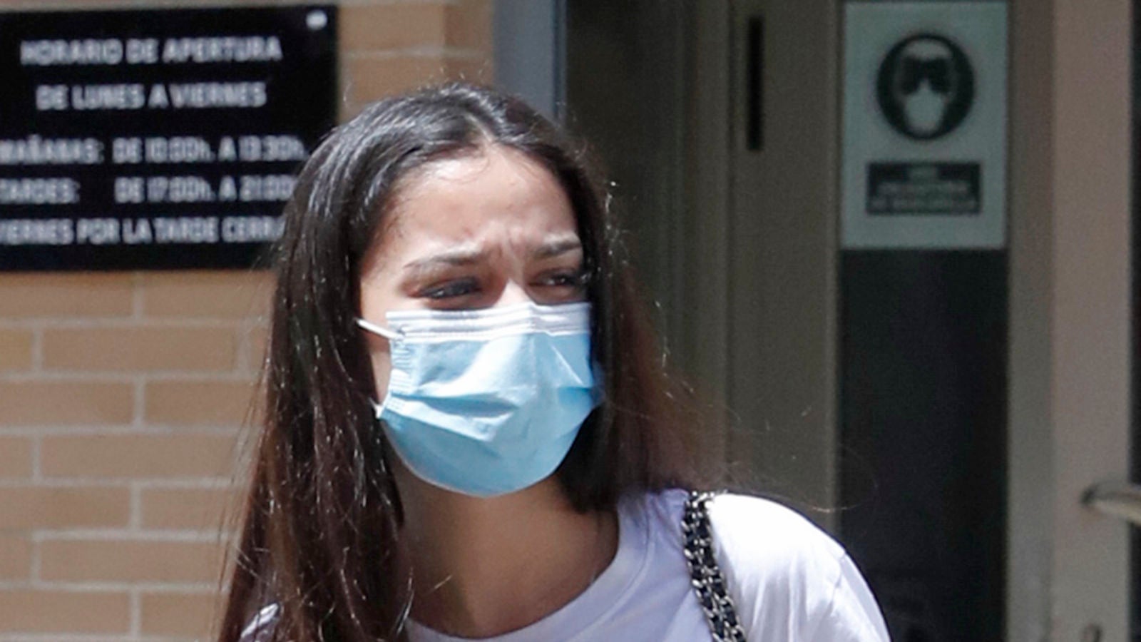 Julia Janeiro reaparece tras someterse a su primera operación estética