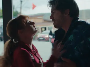 Nil planta cara a Selçuk, y lo echa a empujones de su vida: “Eres una mala persona” Nil planta cara a Selçuk, y lo echa a empujones de su vida: “Eres una mala persona”