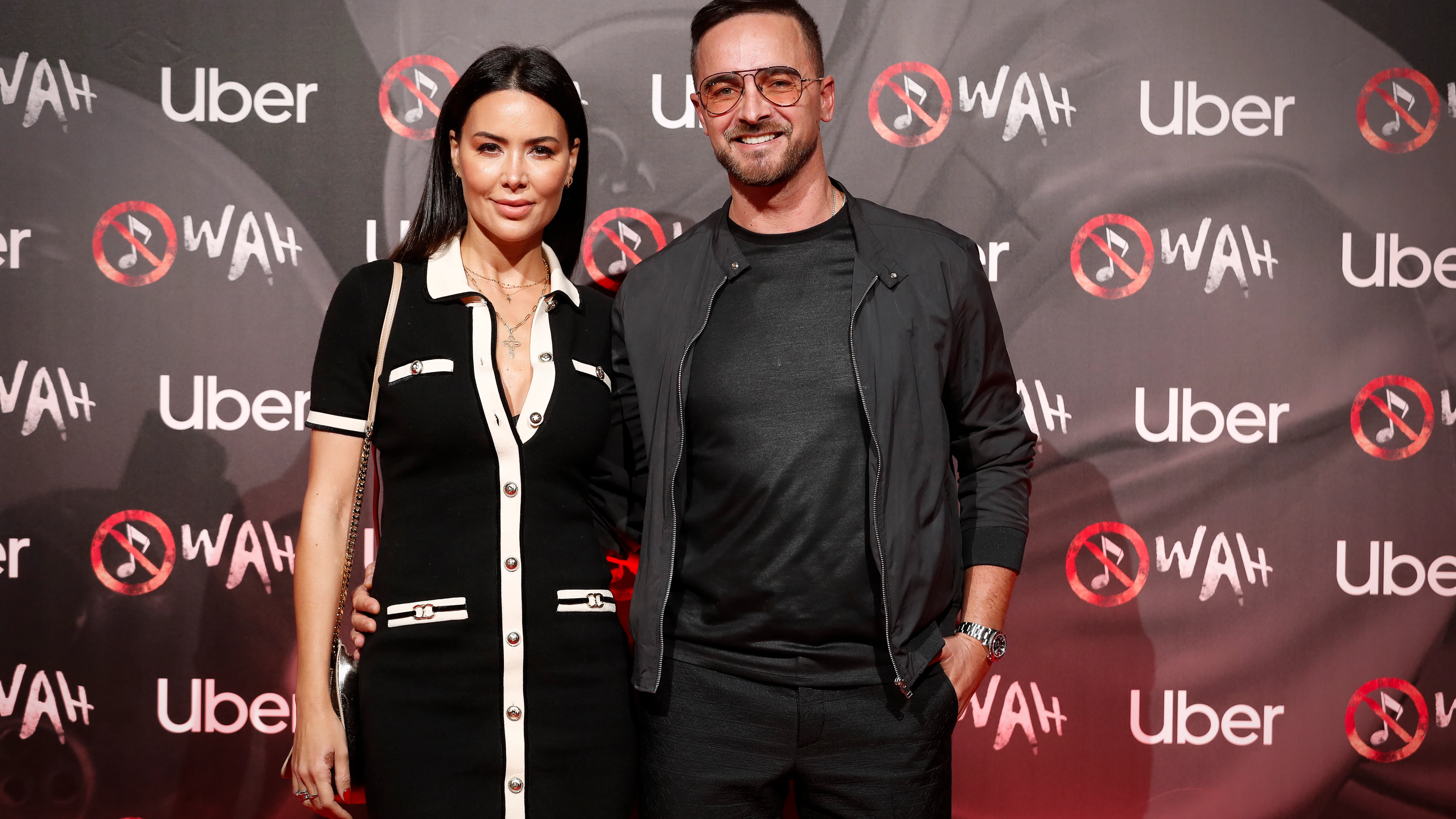 Vania Millán y su pareja Vania Millán y su pareja