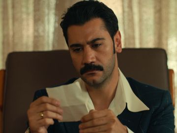Yilmaz descubre que fue Gülten quien envió la carta a los padres de Müjgan